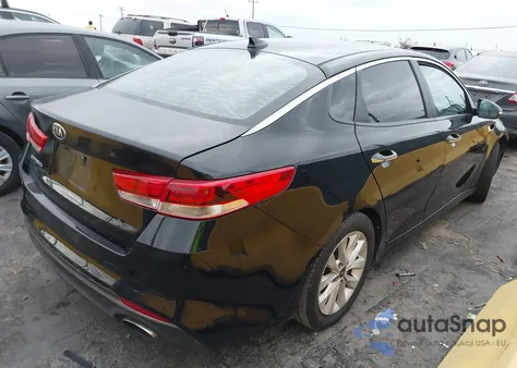 2017 Kia Optima Lx z USA, uszkodzony, nr VIN 5XXGT4L34HG121983